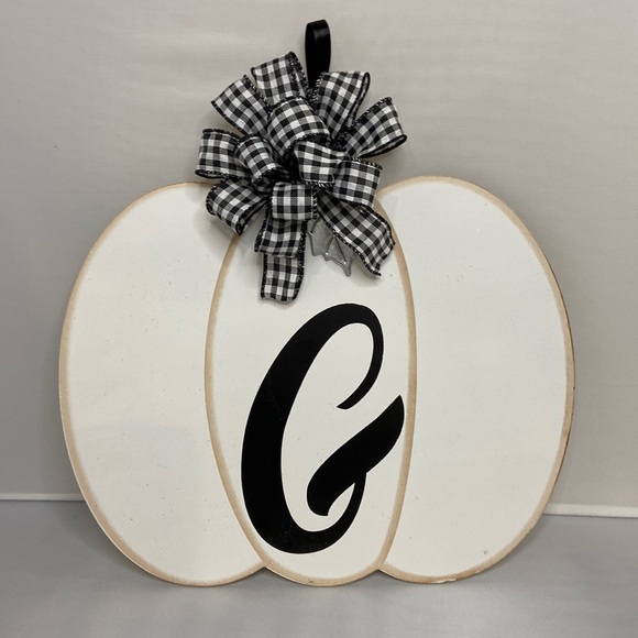 Pumpkin G Monogram Door Hanger - Picture 1 of 4
